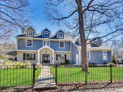 2042 Beechwood Ave, Wilmette, IL, 60091