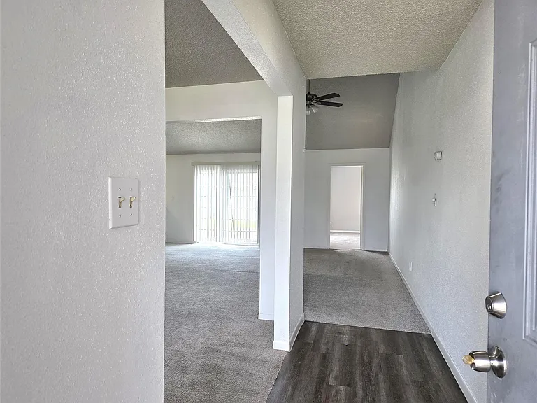 13427 Juniper Point Dr — Photo 4