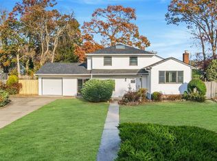 1327 Elayne Ave, Bay Shore, NY 11706