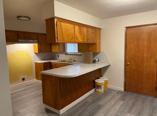 1337 SW Foundry St #B, Grants Pass, OR 97526