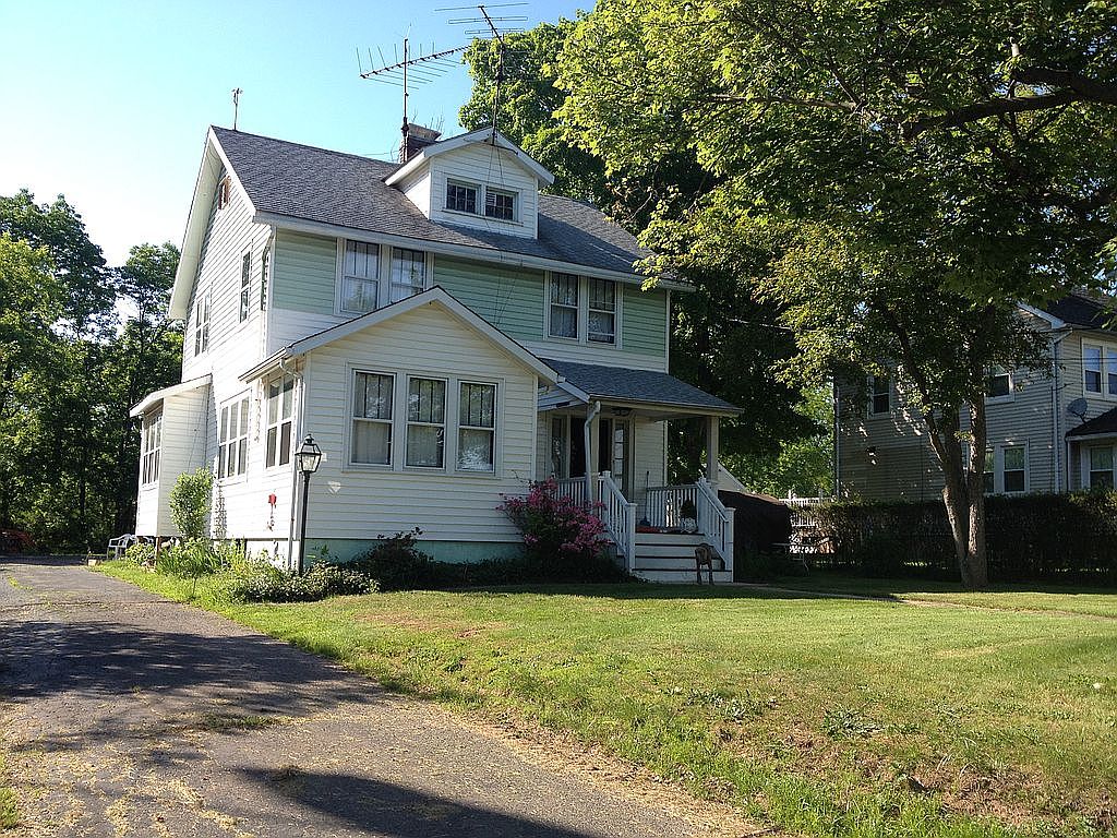 107 Main St, White House Station, NJ 08889 Zillow