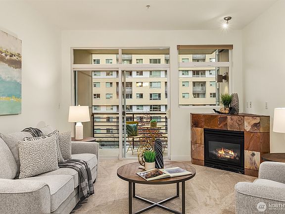 2nd image of 300 110th Avenue NE #312