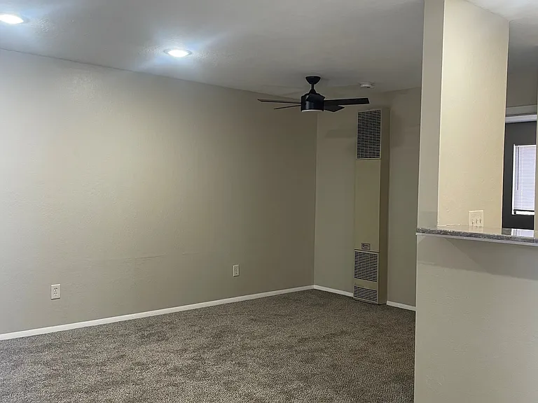 490 Highland Ave #10 — Photo 6