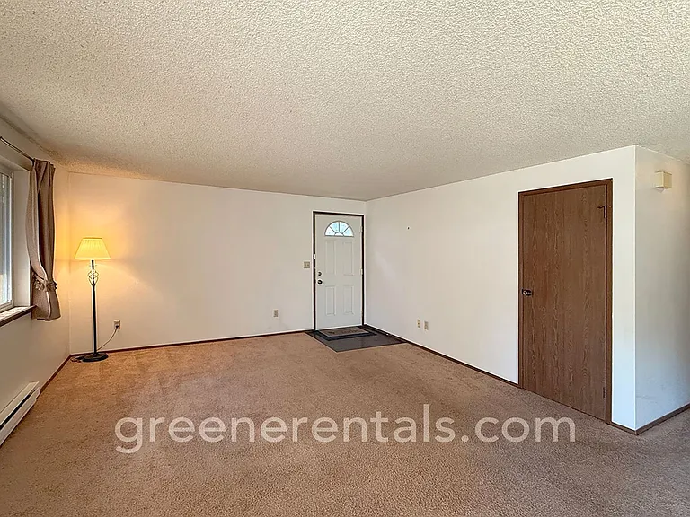 7625 Trails End Dr SE — Photo 8