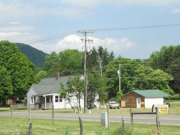 3rd image of 560 Beaver Creek School Rd