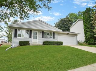 1975 Murcer Ln, Elgin, IL 60123