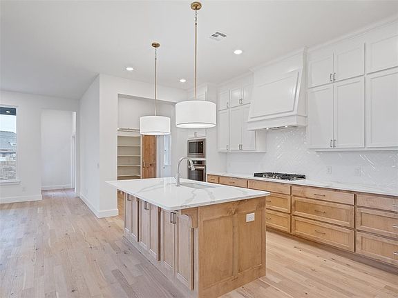 5th image of 2464 NW 179th Ter