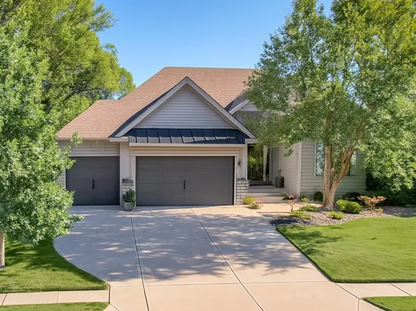 15882 W 165th Ter, Olathe, KS 66062