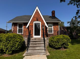 19435 Five Points St, Redford, MI 48240