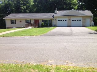 11 Mexcur Rd, Bloomfield, CT 06002