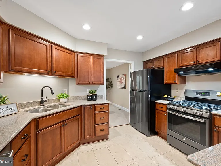 14353 Long Channel Dr — Photo 4