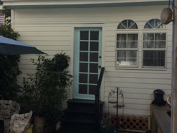2nd image of 1722 Napoleon Ave #Cottage