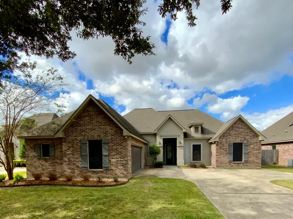 110 Terrace Oak Ln, Broussard, LA 70518