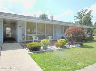 802 Austin Ave, Flora, IL 62839