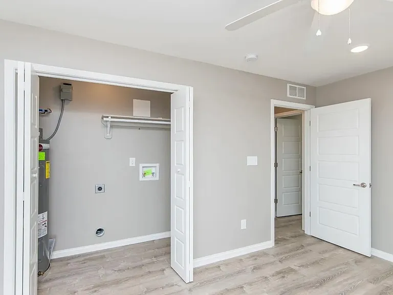 258 E 2nd St #202 — Photo 5