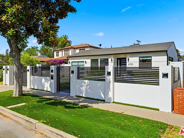 5735 Saloma Ave — Photo 18