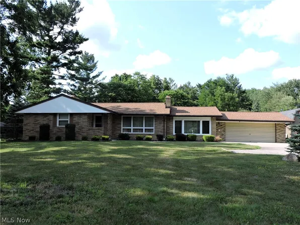 10662 Albion Rd, North Royalton, OH 44133