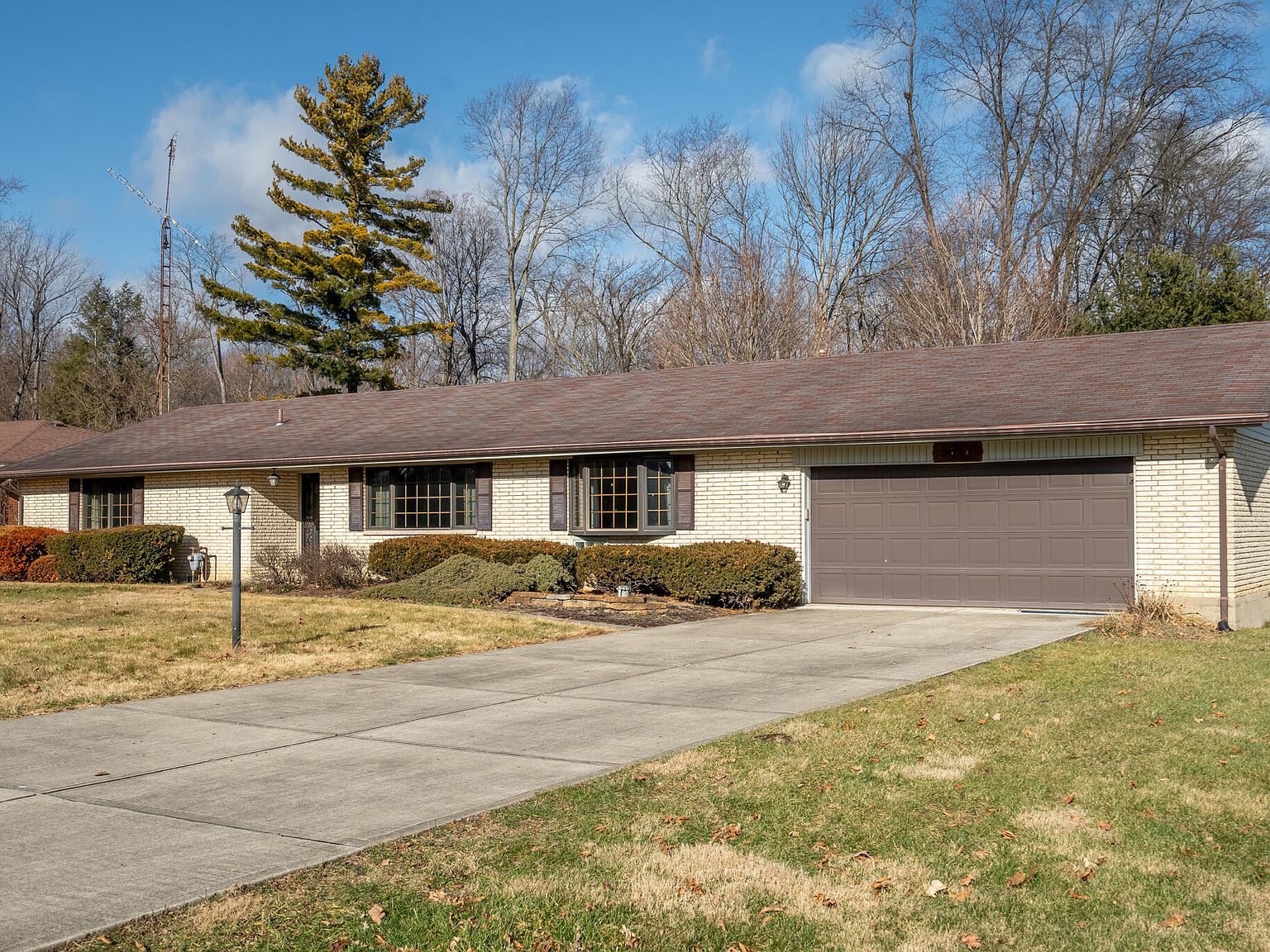1043 Grove Hill Dr, Beavercreek, OH 45434 Zillow