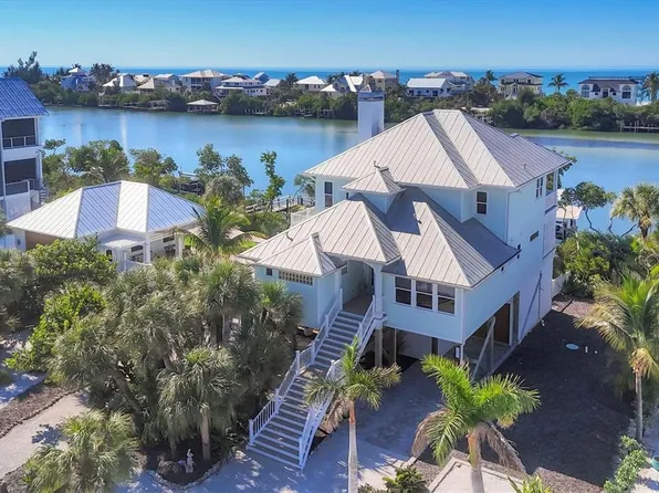 121 Bocilla Dr, Placida, FL 33946