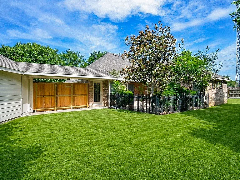 2607 Grand Plantation Ct — Photo 49