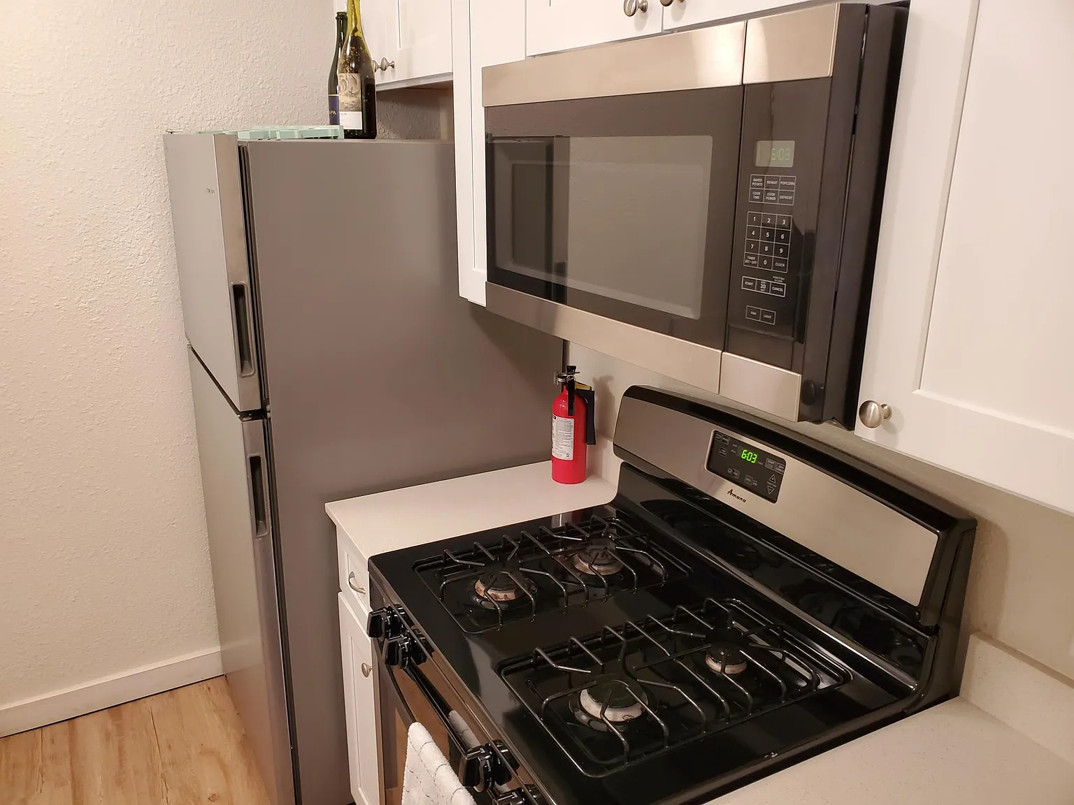 2 bed, 1.5 bath, 950 sqft, $1,395 — Photo 3