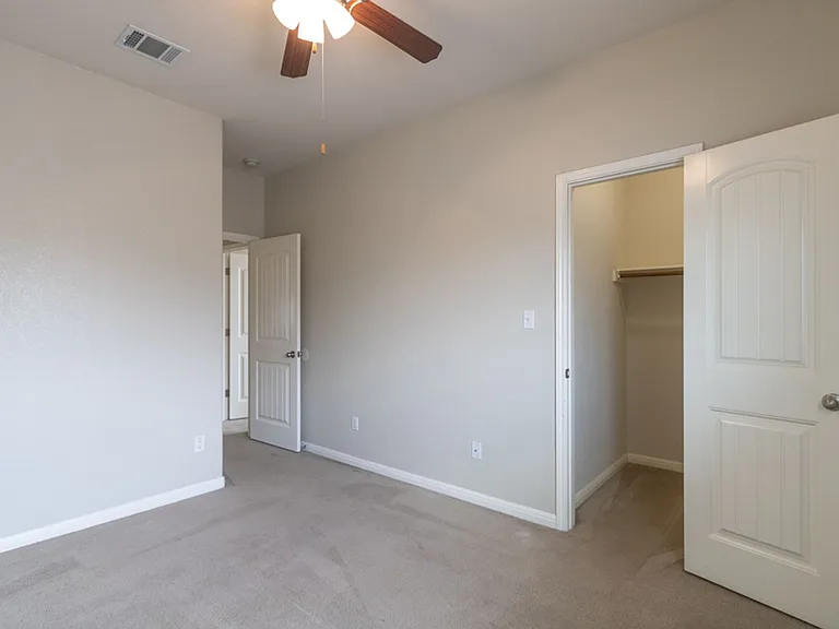 18601 Derby Hill Ln — Photo 29