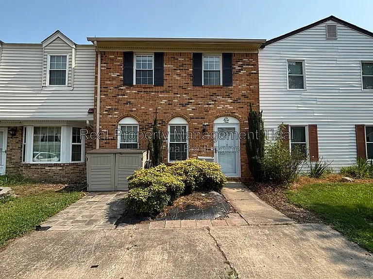639 Biltmore Dr — Photo 1
