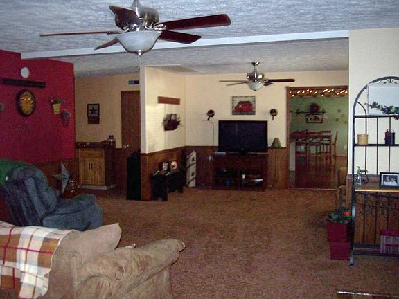 4th image of 1434 W Marshall Ave