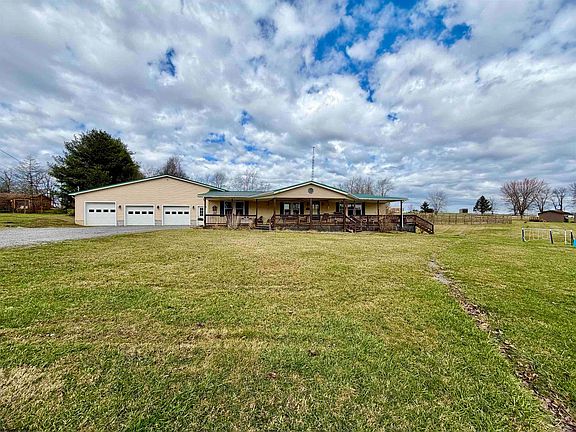 2nd image of 484 Sunny Brook Rd