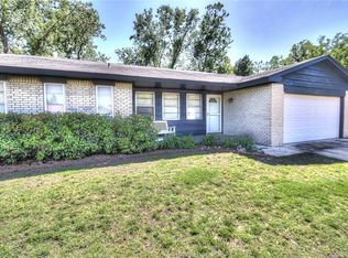 635 E Center St, Collinsville, OK 74021