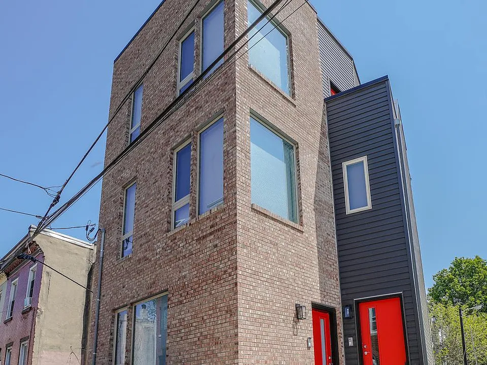 1201 N Taylor St #1