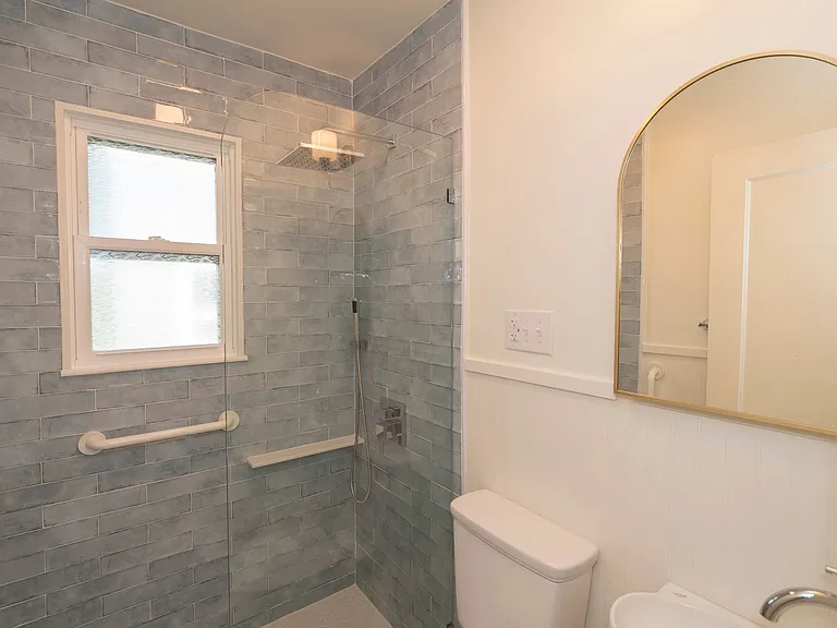 1106 Woodward Ave — Photo 10