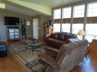 92 Nitche Rd, Absarokee, MT 59001