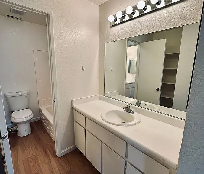 974 Adrian Way — Photo 16