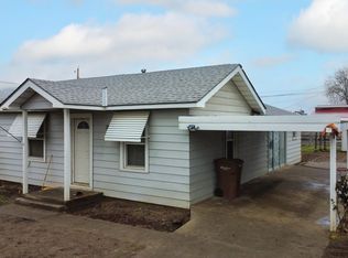 511 8th St, Clarkston, WA 99403