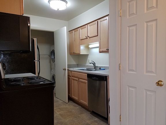 5th image of 207 Wharton St SE APT 8