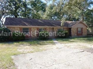 5185 Hilltop St, Milton, FL 32570