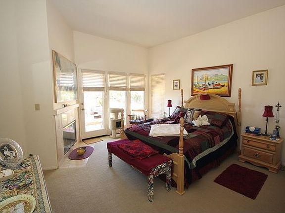 Master Bedroom & Fireplace