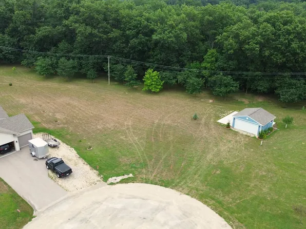 1 Dogleg Ct, Brodhead, WI 53520