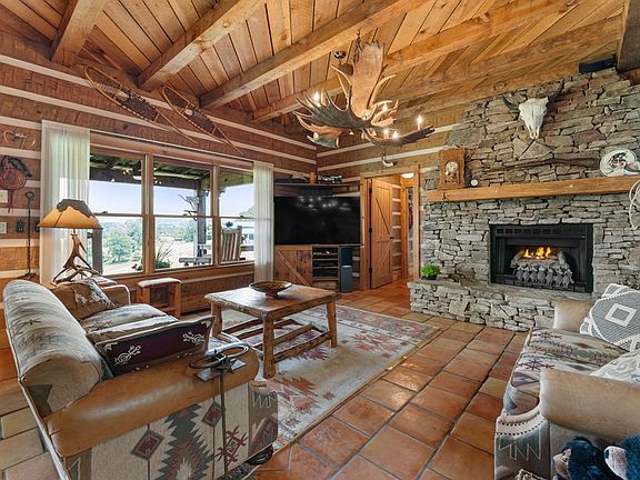 44th image of 102 Cross Creek Ln