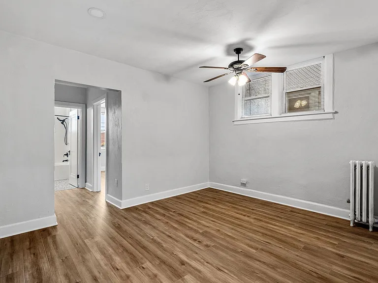 742 Washington Park #B4 — Photo 10