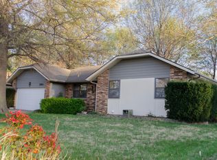 3164 W Roxbury St, Springfield, MO 65807