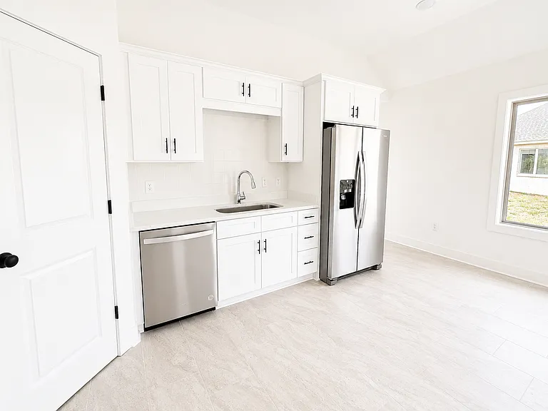 4613 Yukon Dr — Photo 10