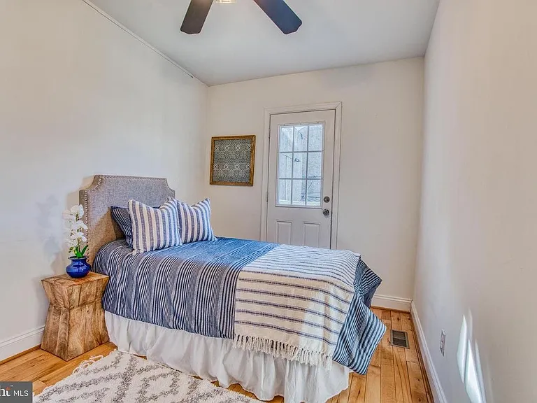 2415 Fleet St — Photo 9
