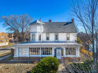 301 S 4th St, Raton, NM 87740