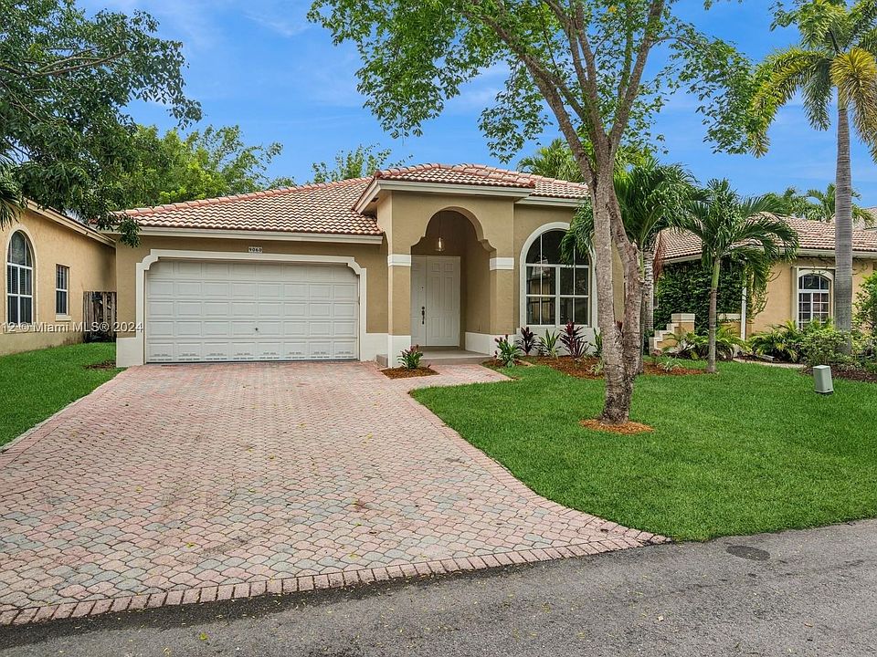 1st image of 9060 SW 162nd St