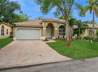 9060 SW 162nd St, Palmetto Bay, FL 33157