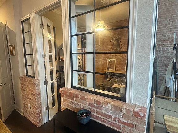 5th image of 216 S 6th St APT A-1