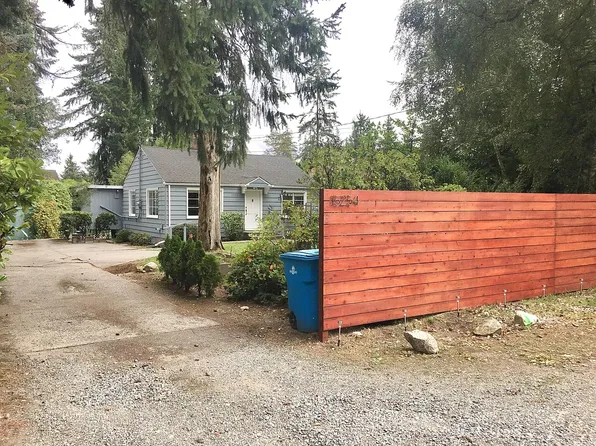 15254 Dayton Ave N #A, Seattle, WA 98133