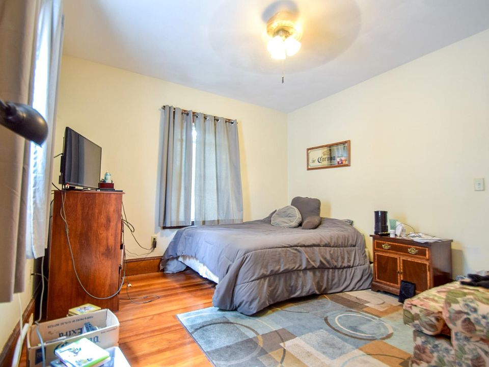 1st image of 12 Hunnewell Ave #5